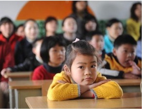 2016年基礎(chǔ)教育咨詢熱線開(kāi)通 接聽(tīng)量?jī)H為去年1 5